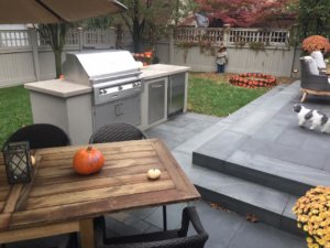 Paver patio outdoor space outdoor kitchen outdoor dining Evanston IL